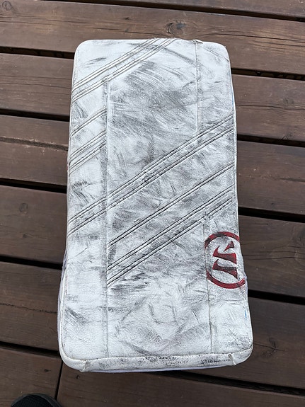 Warrior R\G4 Pro SR maalivahdin kilpi