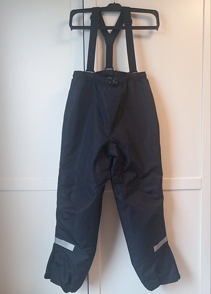 Villervalla mustat toppahousut 146cm