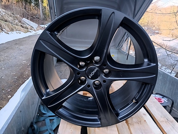 M: Ronal 19" vanteet 5x120