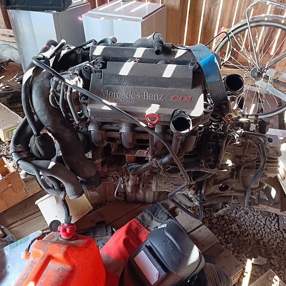Mercedes-Benz Viton cdi 112 moottori