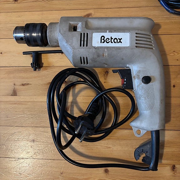 Betox iskuporakone 600W