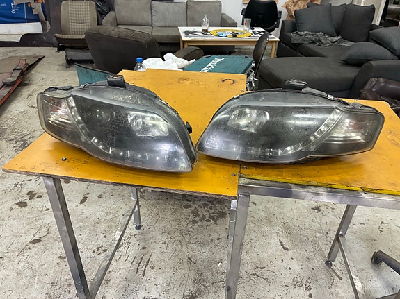Audi A4 B7 tuning LED umpiot