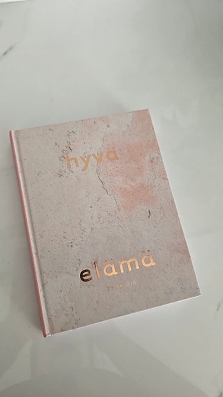 Hyvä elämä -kirja / muistikirja
