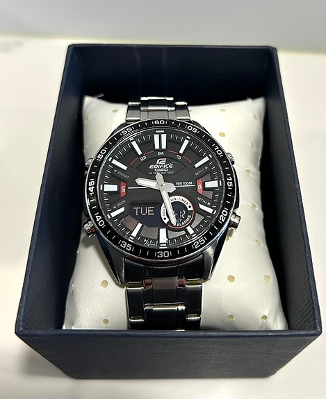 Casio Edifice analog-digital