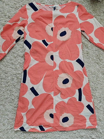 Unikko mekko