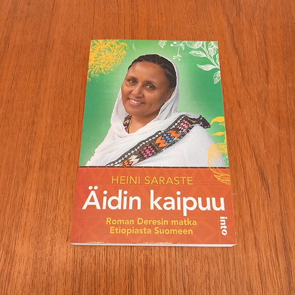 Äidin kaipuu - Roman Deresin matka Etiopiasta Suomeen / Heini Saraste