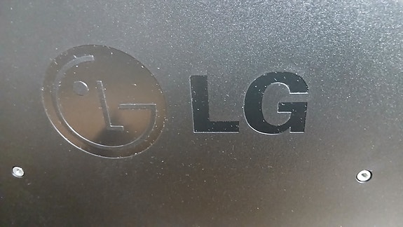 LG 32LG2100 32" LCD-televisio