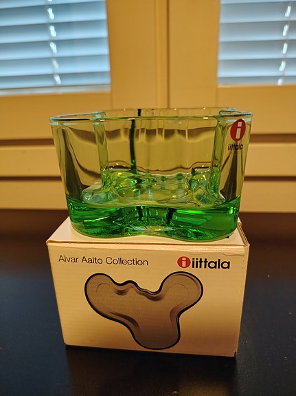 Lahjaksi uusi Iittalan Aalto tuikkulyhty 15€