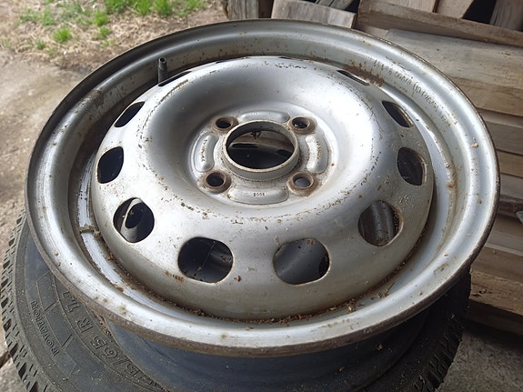 Ford peltivanteet 4 x 108. 4kpl.