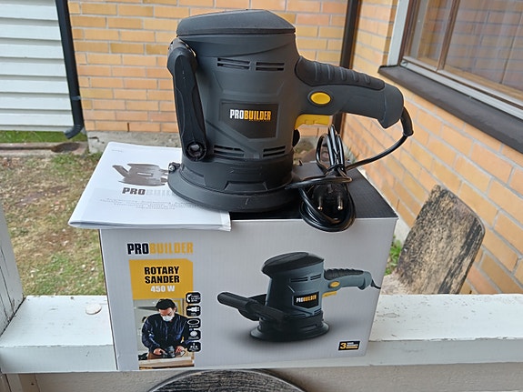Epäkeskohiomakone myytävänä tai vaihdetaan