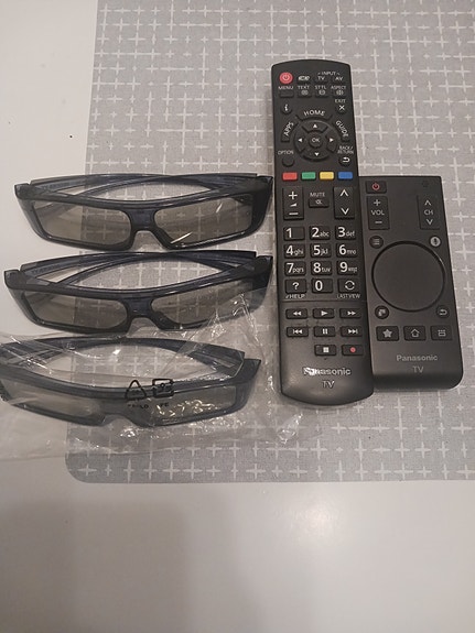 Panasonic TV-kaukosäädin viera malli.