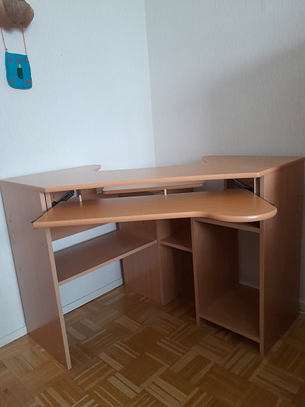 Atk/pelipöytä