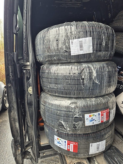 Uudet 255/45/r20