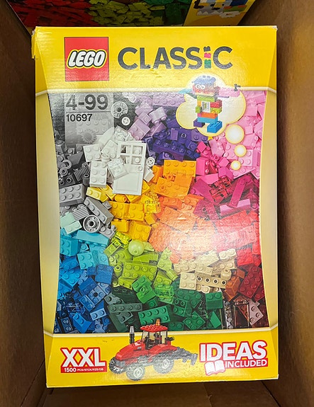 2686 palaa- iso Lego-paketti