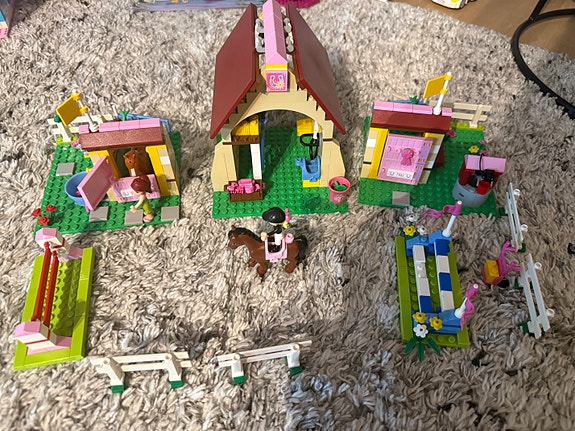 Lego friends Heartlaken talli