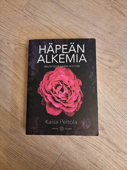 Häpeän alkemia - Kaisa Peltola