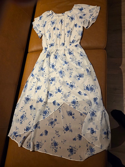Lindex kesämekko 170cm valkoinen sinisillä kukilla
