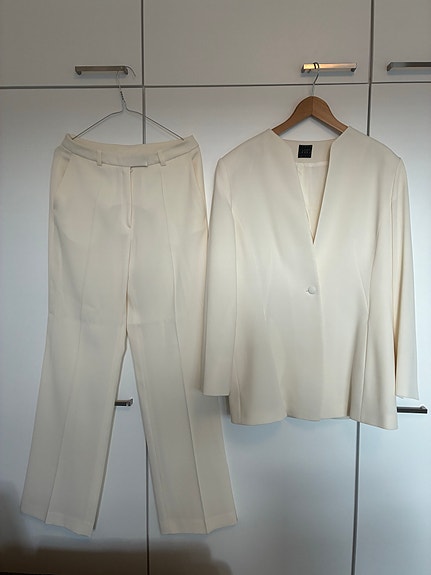Rils viskoosisetti jakku koko 42 ja housut koko 38 beige