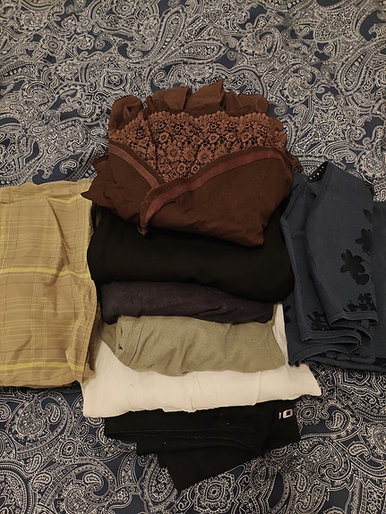 mekot, hameet, paidat, lippis
