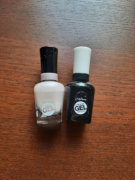 Sally Hansen kynsilakat yhteishintaan