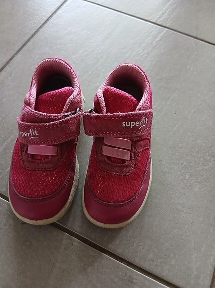 Superfit tytön lenkkarit koko 24 pinkki