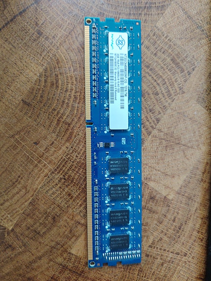 Nanya 2GB DDR3-1333 DIMM