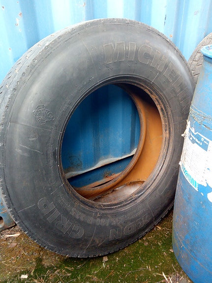 Kuorma-auton renkaat 295/80R22,5