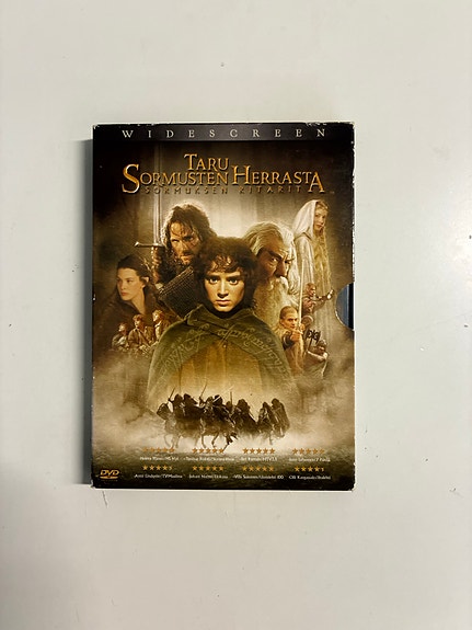 Taru Sormusten Herrasta – Sormuksen ritarit DVD (laajennettu versio, 2-levyä)