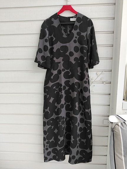 Pitkä Marimekko mekko 36
