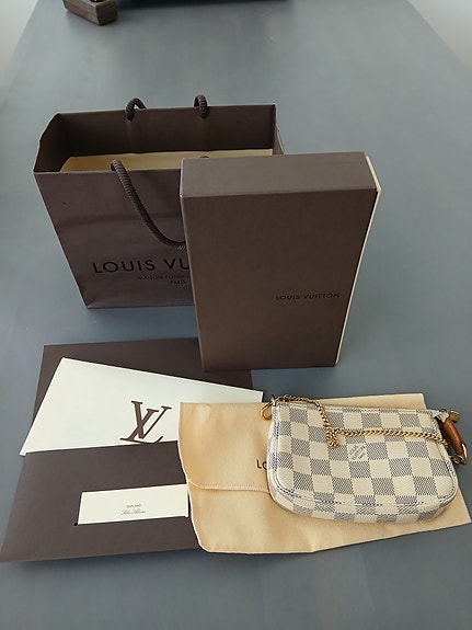 Louis Vuitton Mini Pochette Accessoires Damier Azur. Full Set