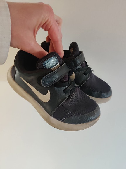 Nike kengät 27