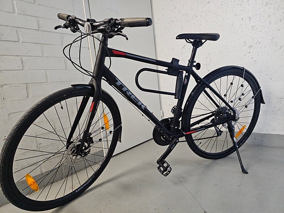 Trek fx3 disc hybridipyörä