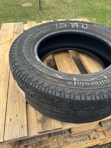 Continental Vanco 2 (215/65R15C)