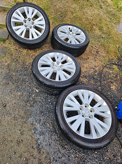 5x114,3 225/45R17