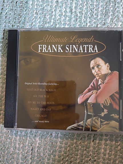Frank Sinatra – Ultimate Legends CD