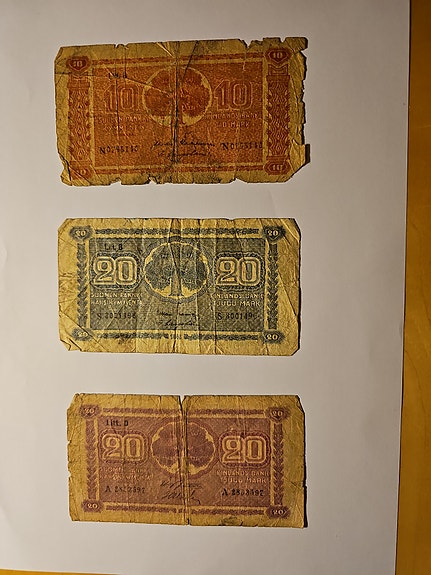Vanhoja seteleitä 10 ja 20 markkaa