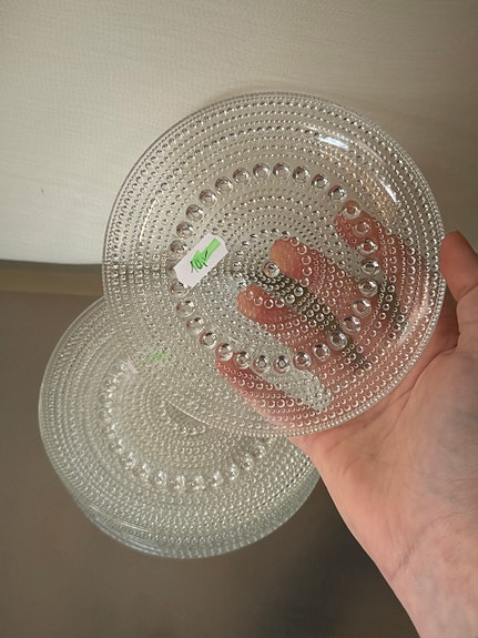 Kastehelmi pullalautanen