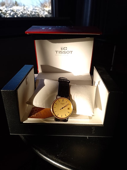 kultakello TISSOT