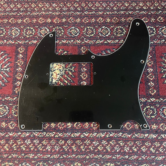 Telecaster plektrasuoja, musta.