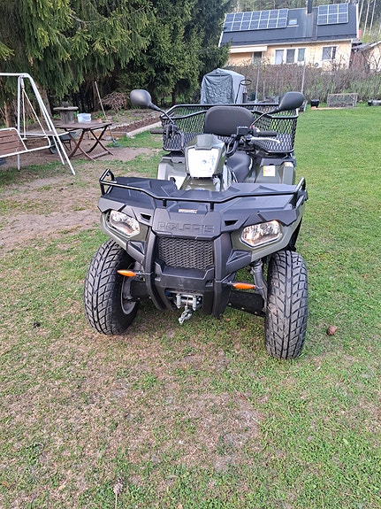 Mönkijä Polaris sportsman 570