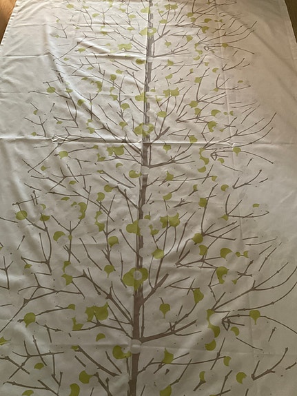 Marimekko Lumimarja pöytäliina