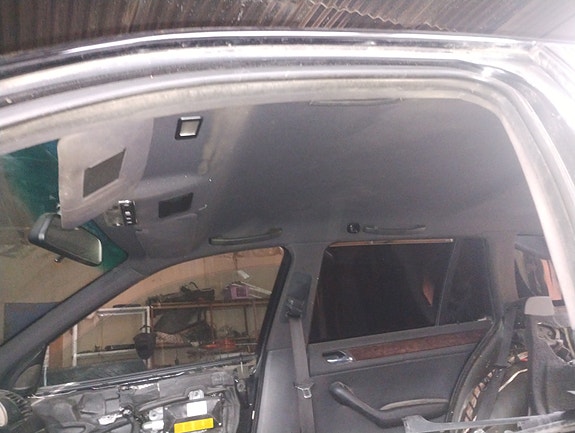E46 Touring musta sisäkatto