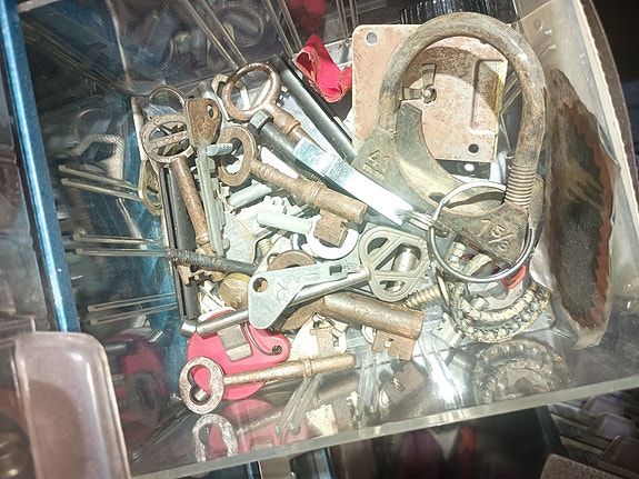 Vanhoja avaimia loota