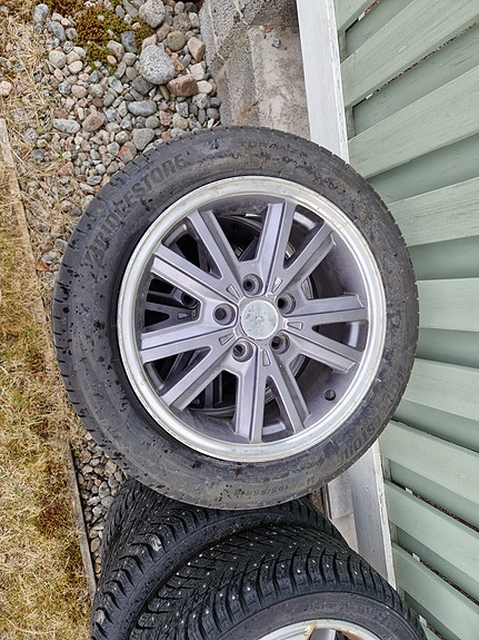 Ford Mustang vanteet hyvillä renkailla