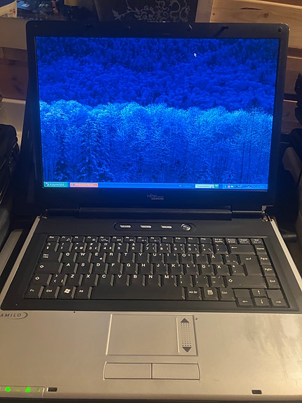 Fujitsu Siemens läppäri