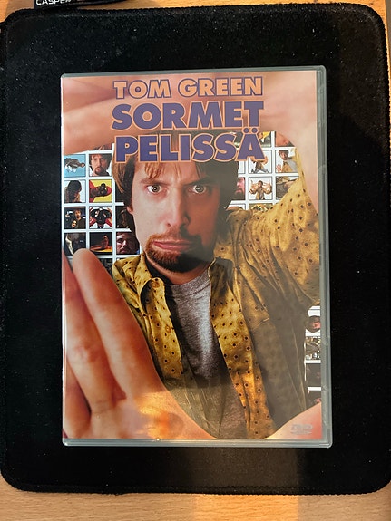 Tom Green: "Sormet pelissä", DVD-elokuva