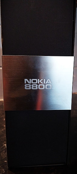 NOKIA 8800 alkuperäisessä pakkauksessa - Tarjoa!