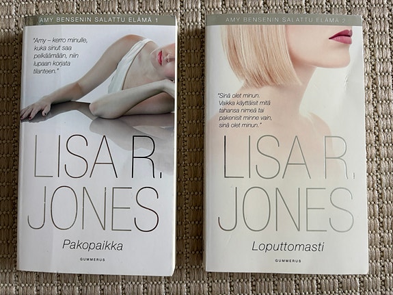 Lisa R. Jones : Amy Bensenin salattu elämä kirjat