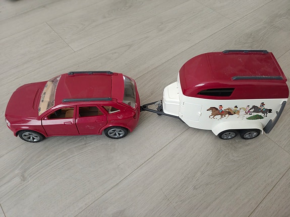 Schleich auto ja traileri
