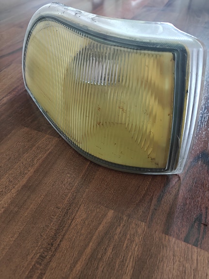 Volvo V70 mk1 etuvilkun lasi / umpio oikea